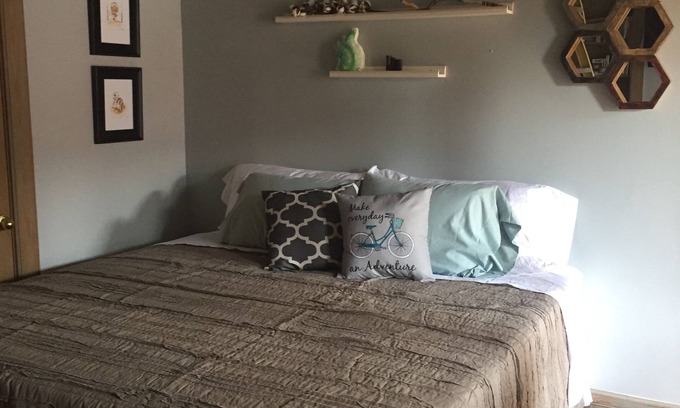 Eureka Springs Historic District Apartment | Night Owl (A) in Downtown Eureka! (optional paid parking upon request)