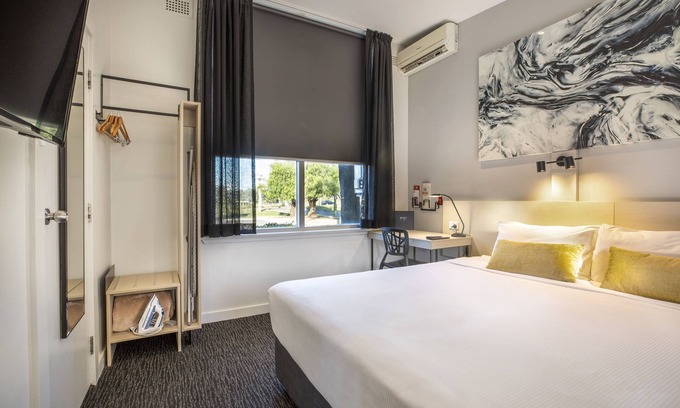 Colyton Hotel | Nightcap at Colyton Hotel