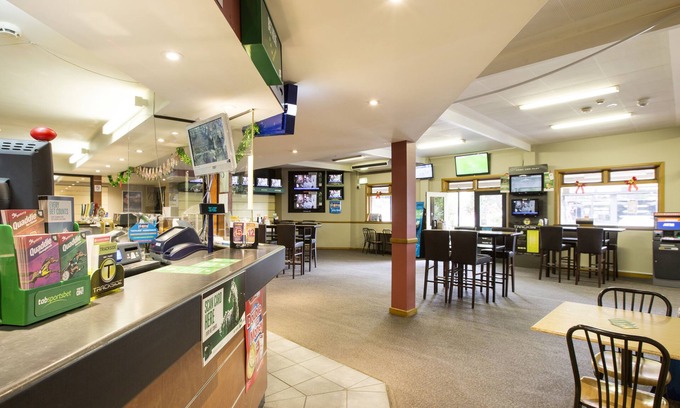 Yagoona Hotel | Nightcap at Hume Hotel