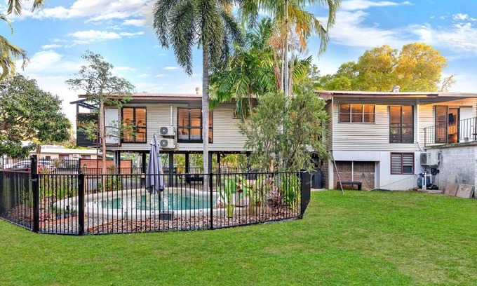 Nightcliff Villa | Nightcliff Gardenscape, An Indoor-outdoor Pool Retreat