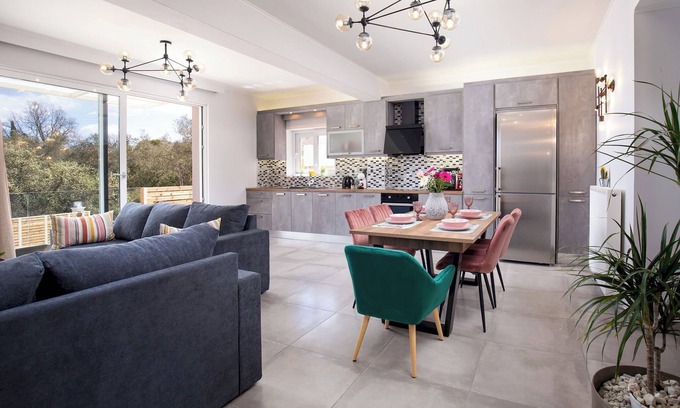 Gazatika House | Nightingale Luxury Suites★Agis suite★private pool