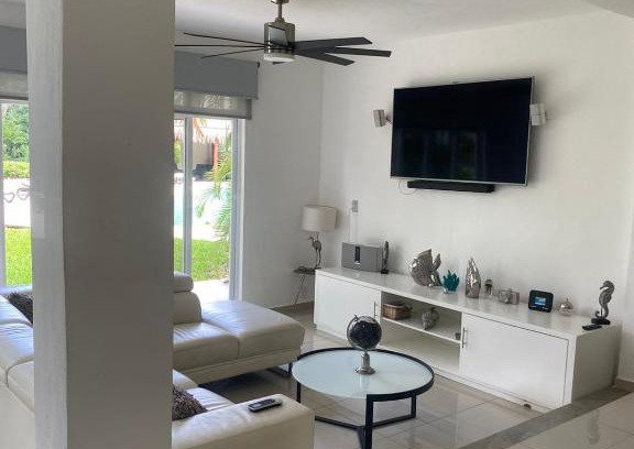 Playacar House | Nik