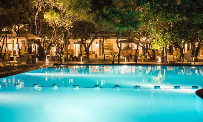 Irrakkakandi Hotel | Nilaveli Beach Hotel