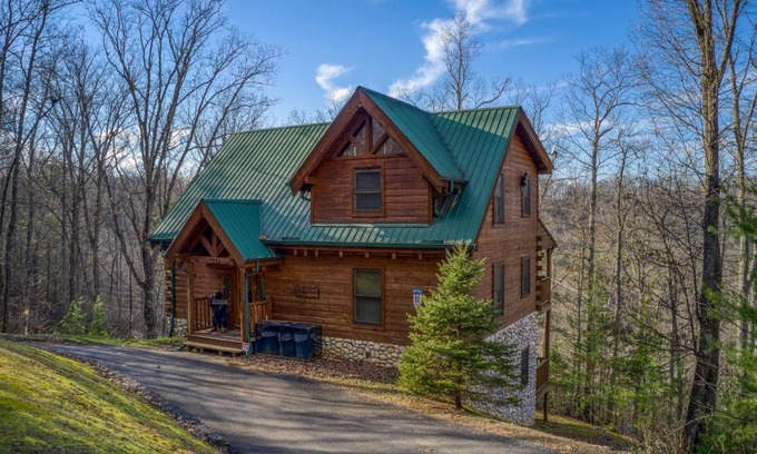 Gatlinburg - Pigeon Forge House | Nine Bears