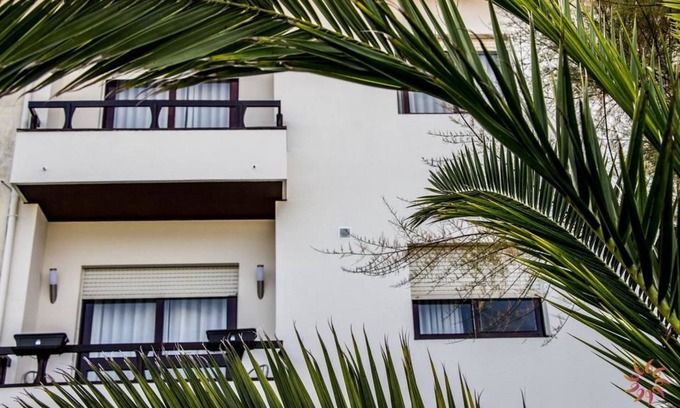 Furadouro House | Nine Senses Guest House