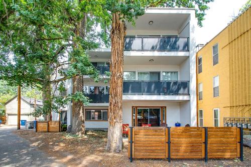 North End House | Ninth Street Retreat