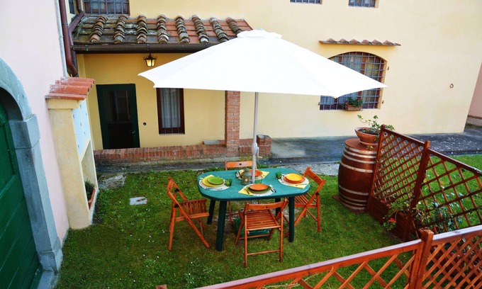 Lastra a Signa House | Nipitella House in the countryside
