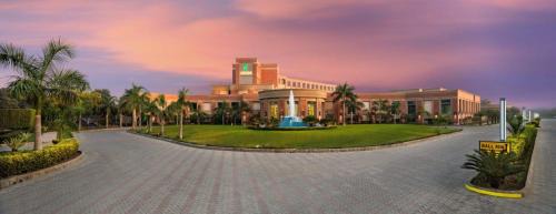 Ludhiana Hotel | NIRVANA Luxury Hotel l Ludhiana