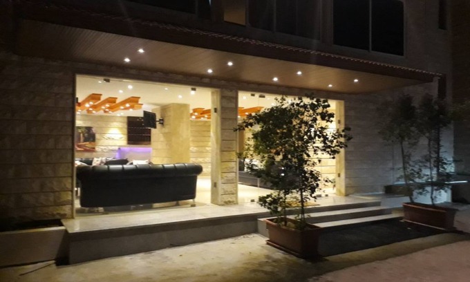 Zouk El Kharab Hotel | Nj Hotel