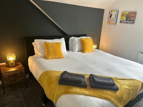 Polesworth House | NKB Short Stays - home from home