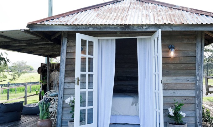 Maudsland Cabin | nnThis 1800s Creamery has been transformed into a unique luxury retreat.