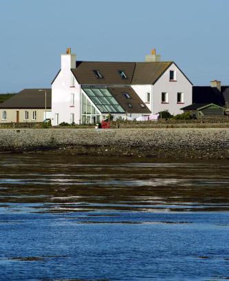 Pierowall Bed & Breakfast | No 1 Broughton Bed & Breakfast