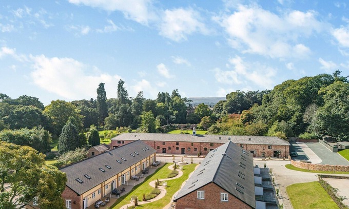 Felton Cottage | No 1 - Sandown Park - UK47935