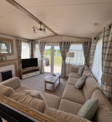 Tunstall Other | No 68 The Dales