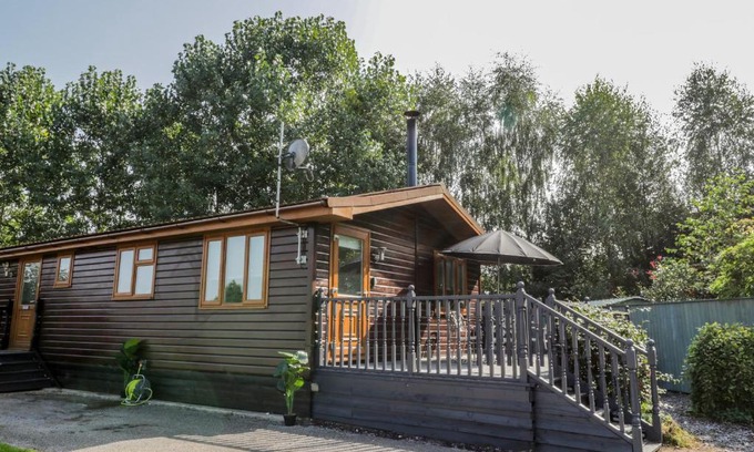 Wilberfoss House | No 77- Honey Bee Lodge