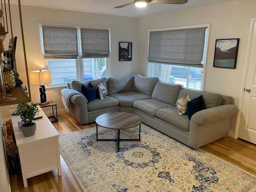 South Salt Lake House | No chores Utopia close to Downtown