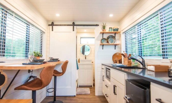Waco House | No Cleaning Fee Cozy Container Home The Brazos