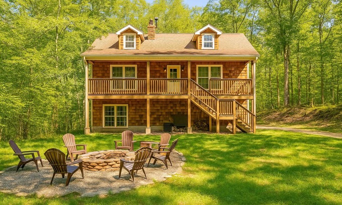 Catskill House | NO CLEANING FEE! Peaceful Cabin on 2.5 Wooded Acres- 3 Bed/2.5 bath