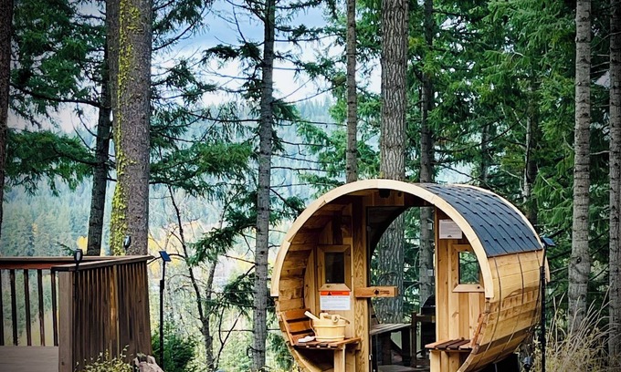 Cle Elum Cabin | NO DOG FEE! Spring Fly Fisher’s, Outdoor Barrel Sauna & River Views!
