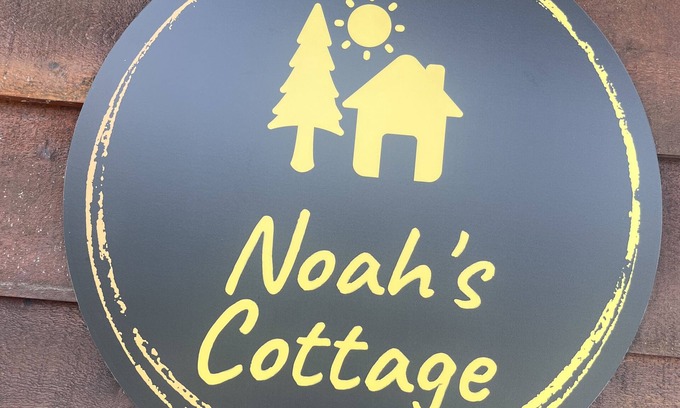 Sandringham Cabin | Noah's Cottage at Sandringham