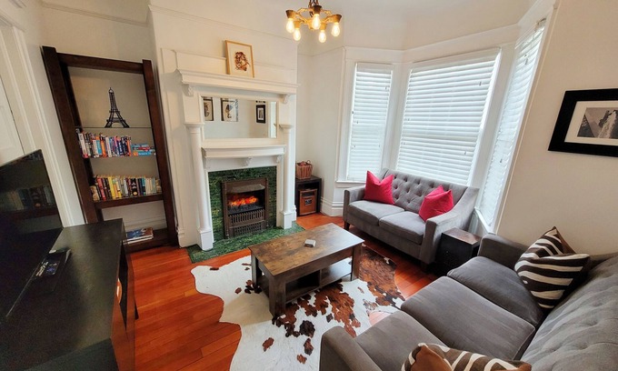 Downtown San Francisco Condo | Nob Hill Apartment