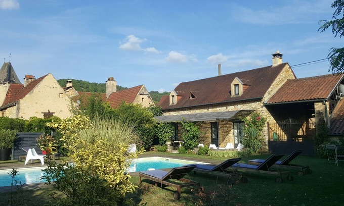 Daglan House | Noëmie's house near Sarlat, charm and heated pool.
