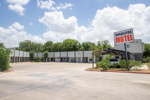 Harlandale Hotel | Nogalitos Motel