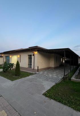 Cholpon-Ata Villa | Nomad resort mansion