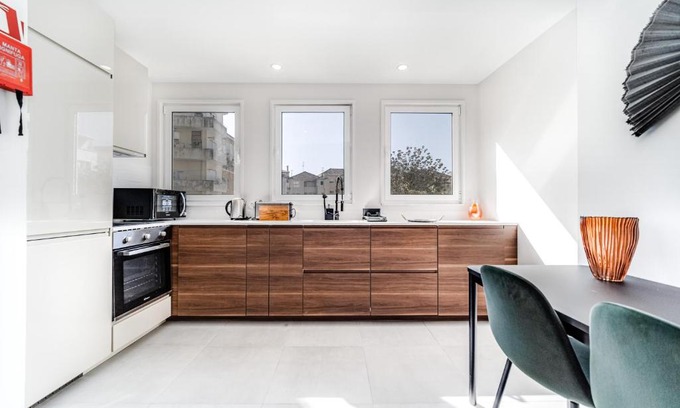 Centro / Baixa Apartment | Nomad's By Sta Catarina Flats - 3BED Porto