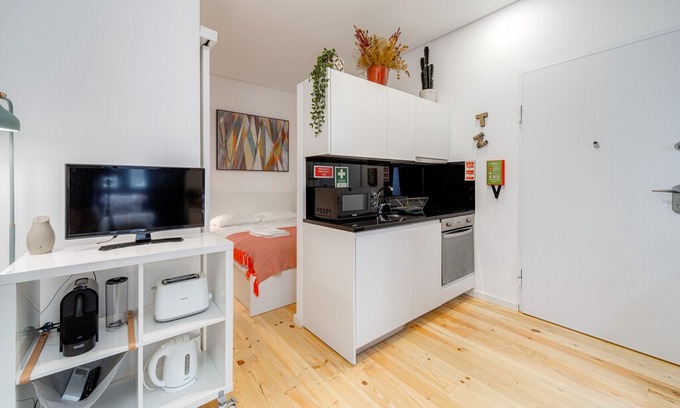 Bonfim Apartment | Nomad's Netto & Subway - Comfy Studio