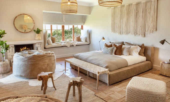 Cape Winelands Apartment | Nomad Studio - La Bella Vita Studios