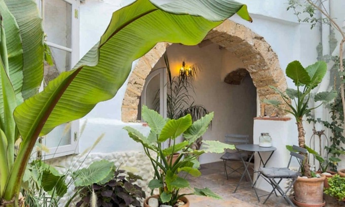 Coin Bed & Breakfast | Nomadara - Boutique B&B