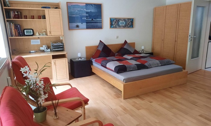 Suedvorstadt Apartment | Non-smoking vacation apartment with sunny garden terrace