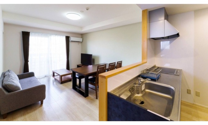 Kumejima Hotel | Nonsmoking deluxe family twin room without meals/Shimajiri-gun Okinawa