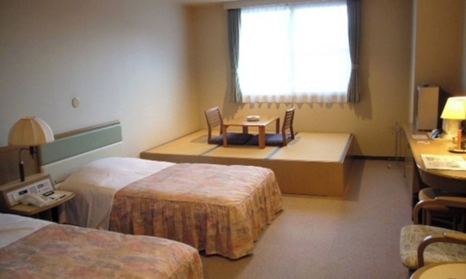 Numata Hotel | Nonsmoking Twin room or twin room with raised f/Uryu-gun Hokkaidō