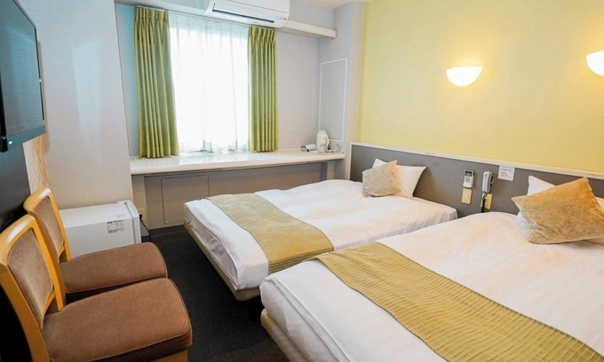 Kita Ward Hotel | NonsmokingTwin corner room 5 minutes walk fr/Okayama Okayama