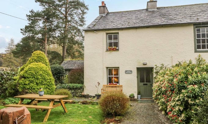 Rosthwaite House | Nook Cottage