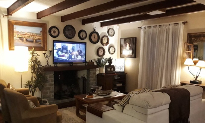 Canela House | Nook Toscano- Super cozy house!