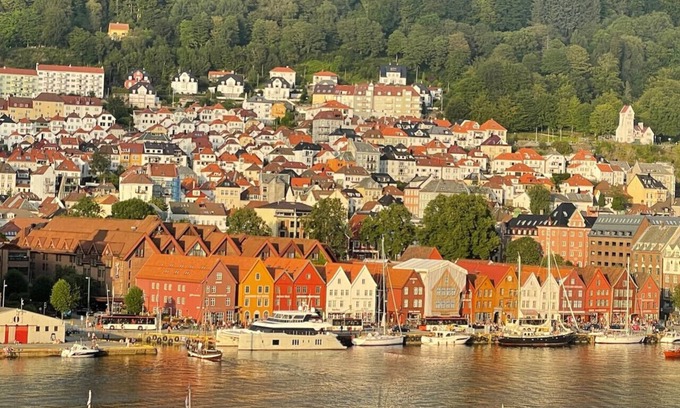 Bergen City Centre Condo | Nordnes - Amazing view of Bryggen! Renovated 2021.