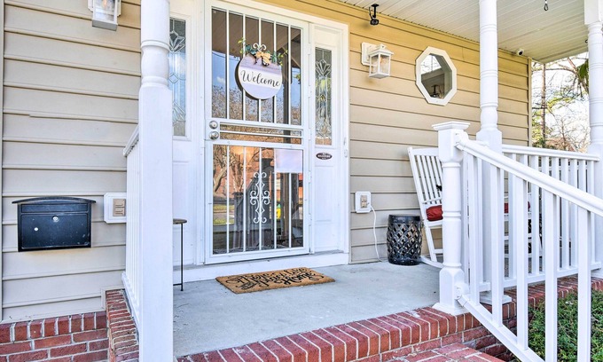 Bayview Cottage | Norfolk Beach House Rental w/Private Pool!
