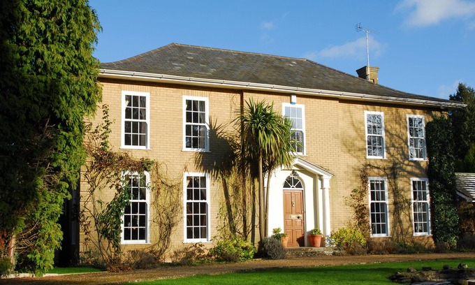Cheveley Bed & Breakfast | Norfolk House Bed and Breakfast