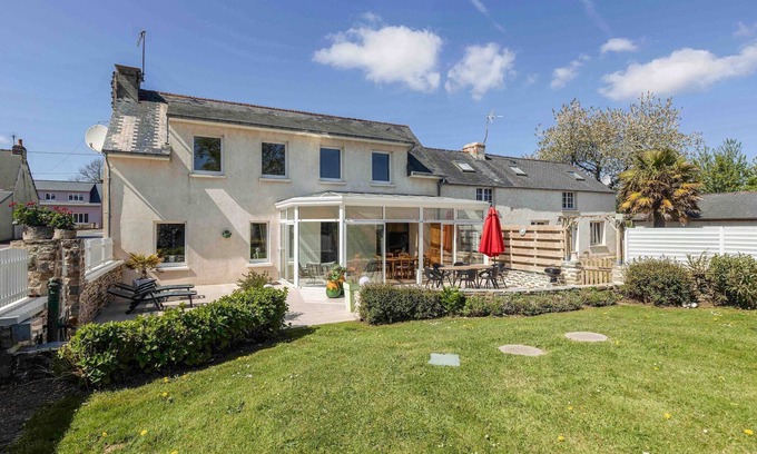 Montaigu-la-Brisette House | Normandy Nature Escape