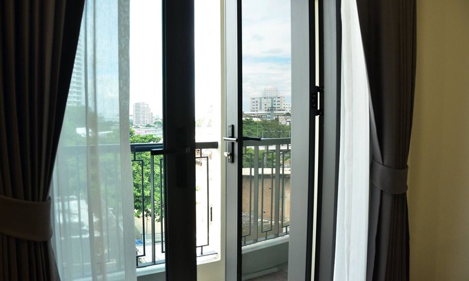 Arun Amarin Hotel | NORN Riverside Bangkok Hotel