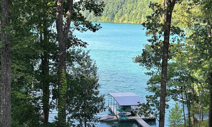 Big Creek House | Norris Lake - Big Creek - Spacious 5-bedroom house