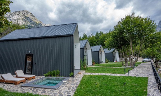 Shkoder County House | North Alpine Villas