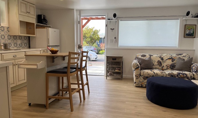Albany Apartment | North Berkeley Brand New Downstairs 1Bd/1B Private Apartment