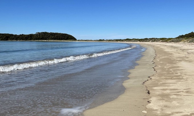 Broulee Apartment | North Broulee Beach Studio Apartment