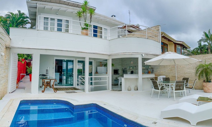 Tinga House | North Coast Mansion