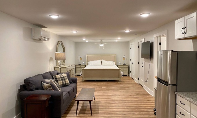 North Downtown Apartment | North Downtown Studio