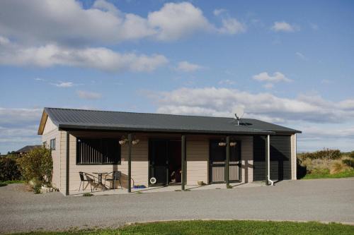 West Eyreton Villa | North Eyre Retreat